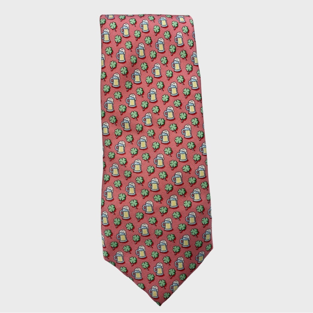 Vineyard Vines Martha's Vineyard Pink Four Leaf Clover Beer Pint Silk Tie